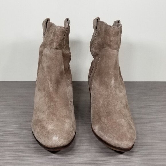 Vince Camuto Maves Stacked Heel Bootie, Tan Suede, Womens Size 9 M / 39 - Picture 2 of 14
